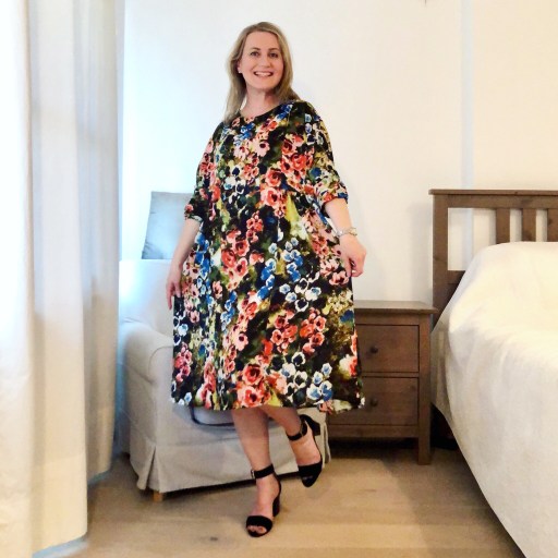 Styling an oversized floral shirt dress by Monki